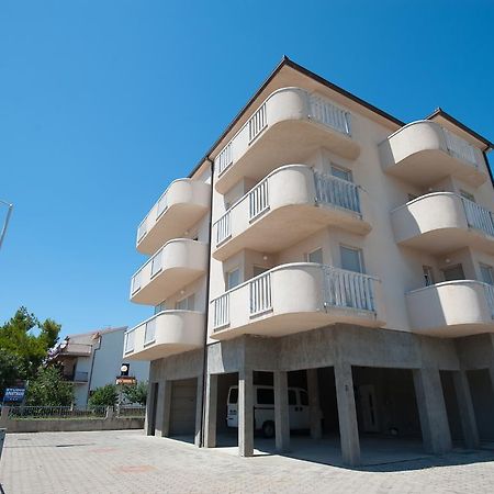 Apartments Lucia Ποντστράνα Εξωτερικό φωτογραφία