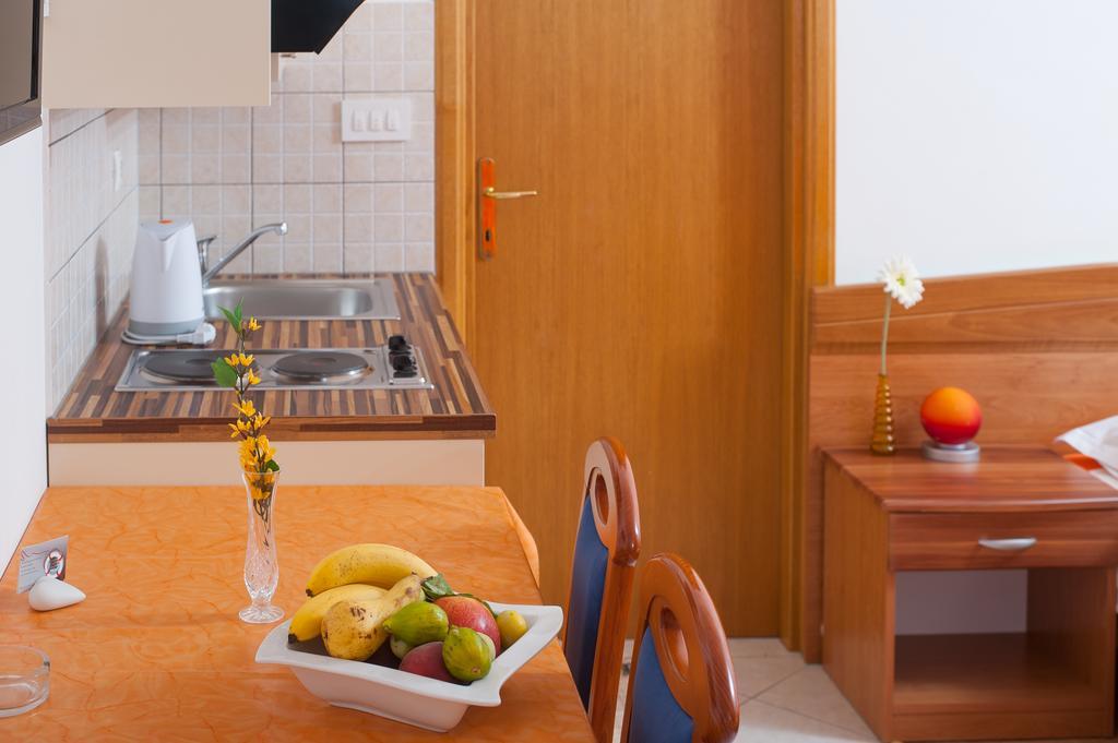 Apartments Lucia Ποντστράνα Εξωτερικό φωτογραφία